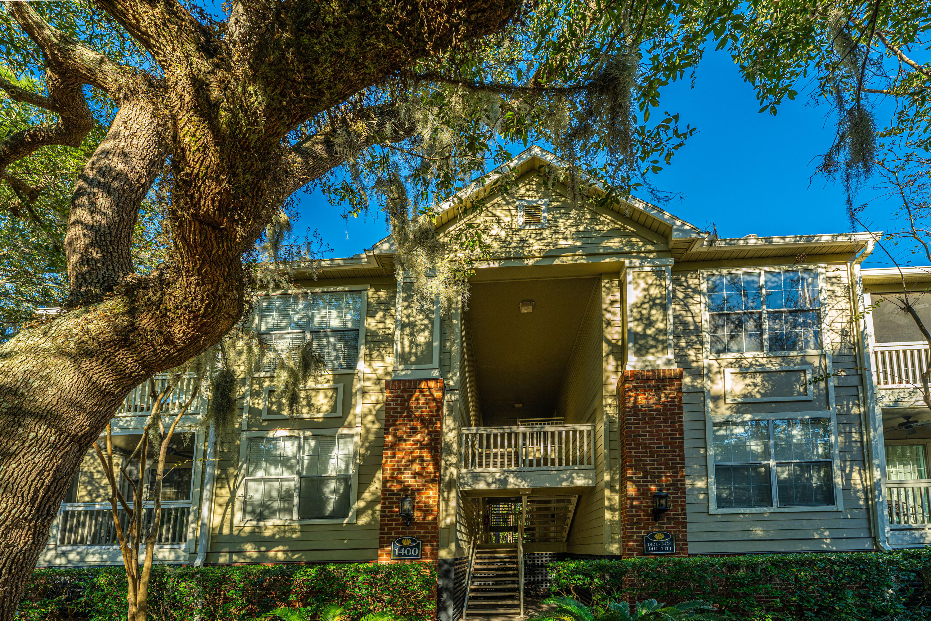1600 Long Grove Drive Mount Pleasant SC 29464