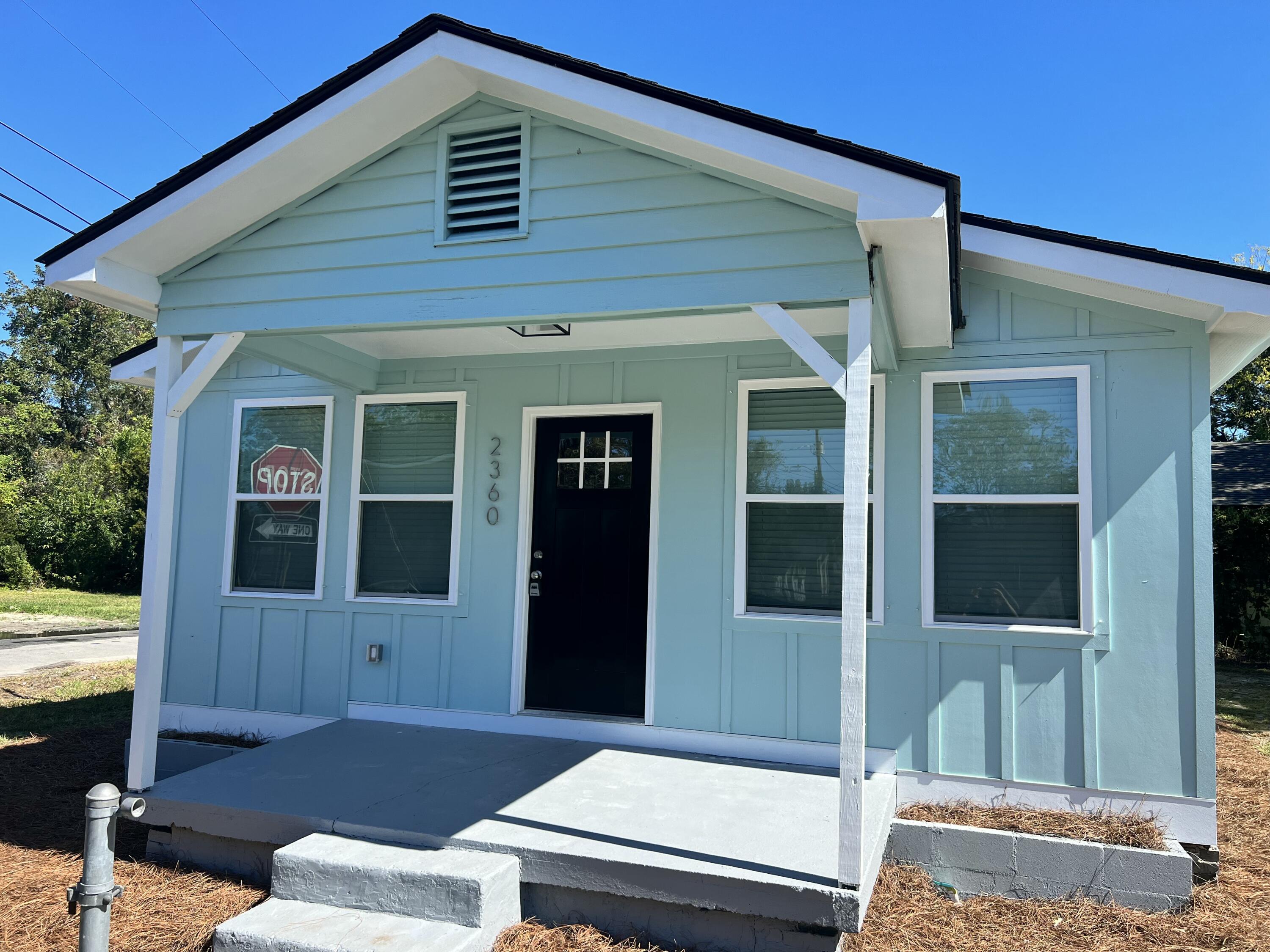 2363 Cosmopolitan Street North Charleston SC 29405