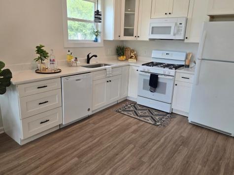 2363 Cosmopolitan Street North Charleston SC 29405