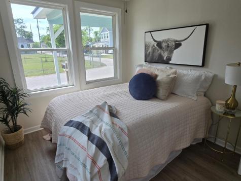 2363 Cosmopolitan Street North Charleston SC 29405
