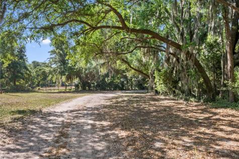 6195 Ranch Road Wadmalaw Island SC 29487