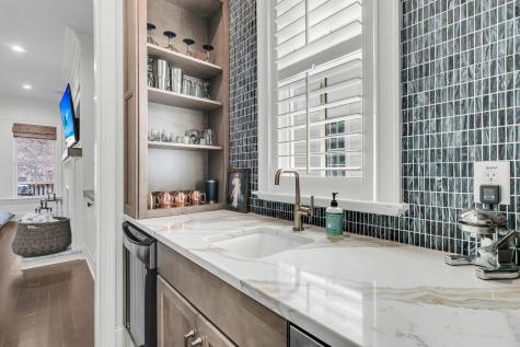 615 Island Park Drive Charleston SC 29492