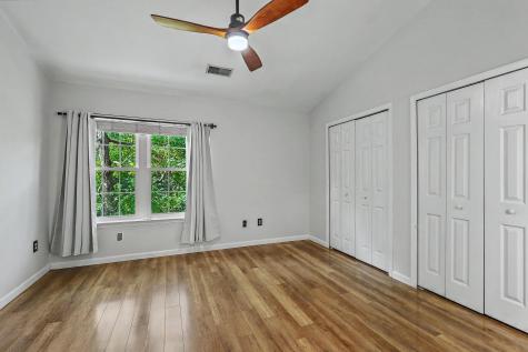 7921 Shadow Oak Drive North Charleston SC 29406