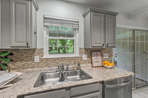 7921 Shadow Oak Drive North Charleston SC 29406