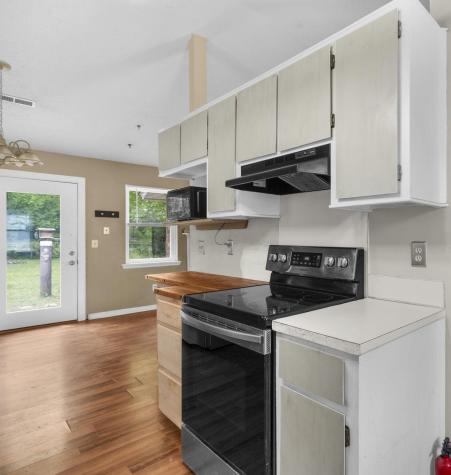 102 Nancy Lane Summerville SC 29485