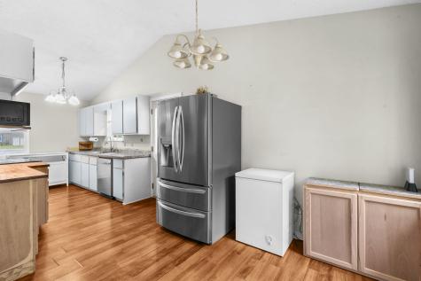 102 Nancy Lane Summerville SC 29485