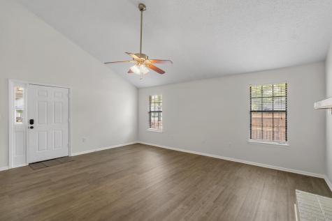 7611 Valleyview Circle North Charleston SC 29418