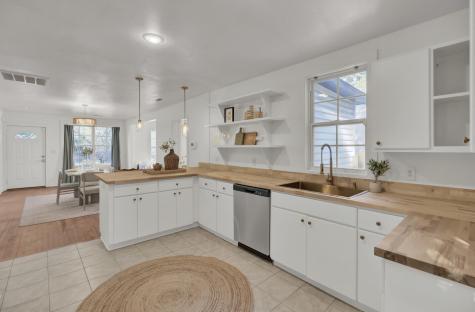 4758 Aster Drive North Charleston SC 29405