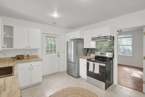 4758 Aster Drive North Charleston SC 29405