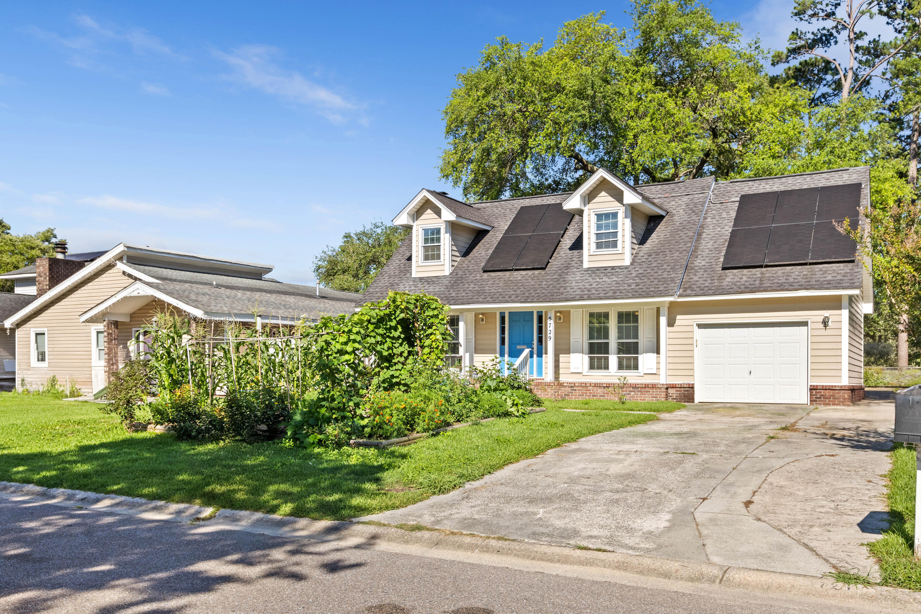 5729 Saint Angela Drive North Charleston SC 29418