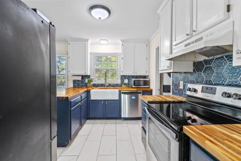 5729 Saint Angela Drive North Charleston SC 29418