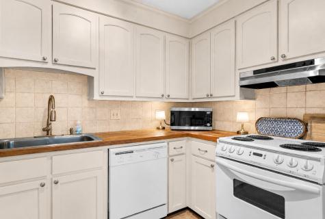 1027 Yorktown Drive Charleston SC 29412