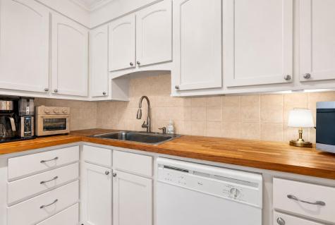 1027 Yorktown Drive Charleston SC 29412