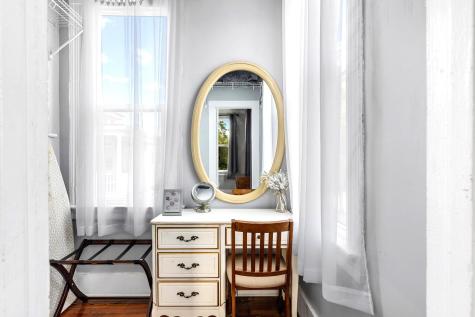 695 King Street Charleston SC 29403