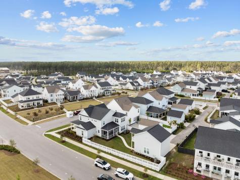 200 Symphony Avenue Summerville SC 29486