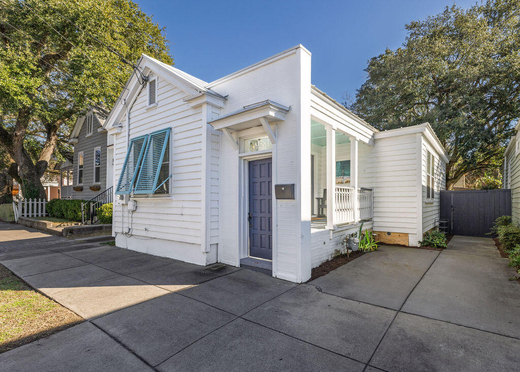 381 Sumter Street Charleston SC 29403