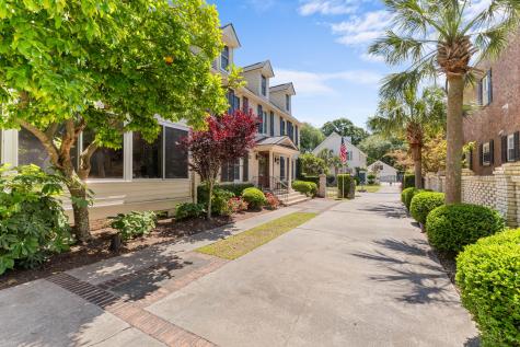 1043 Loyalist Lane Mount Pleasant SC 29464