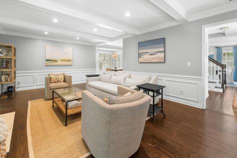 1043 Loyalist Lane Mount Pleasant SC 29464