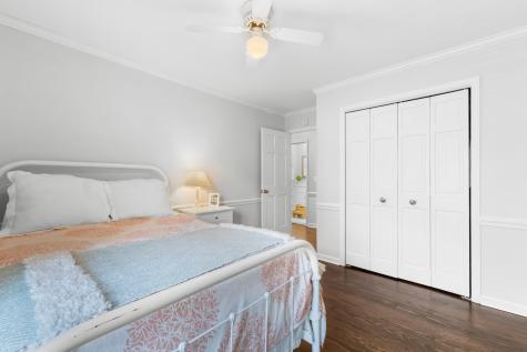 1043 Loyalist Lane Mount Pleasant SC 29464