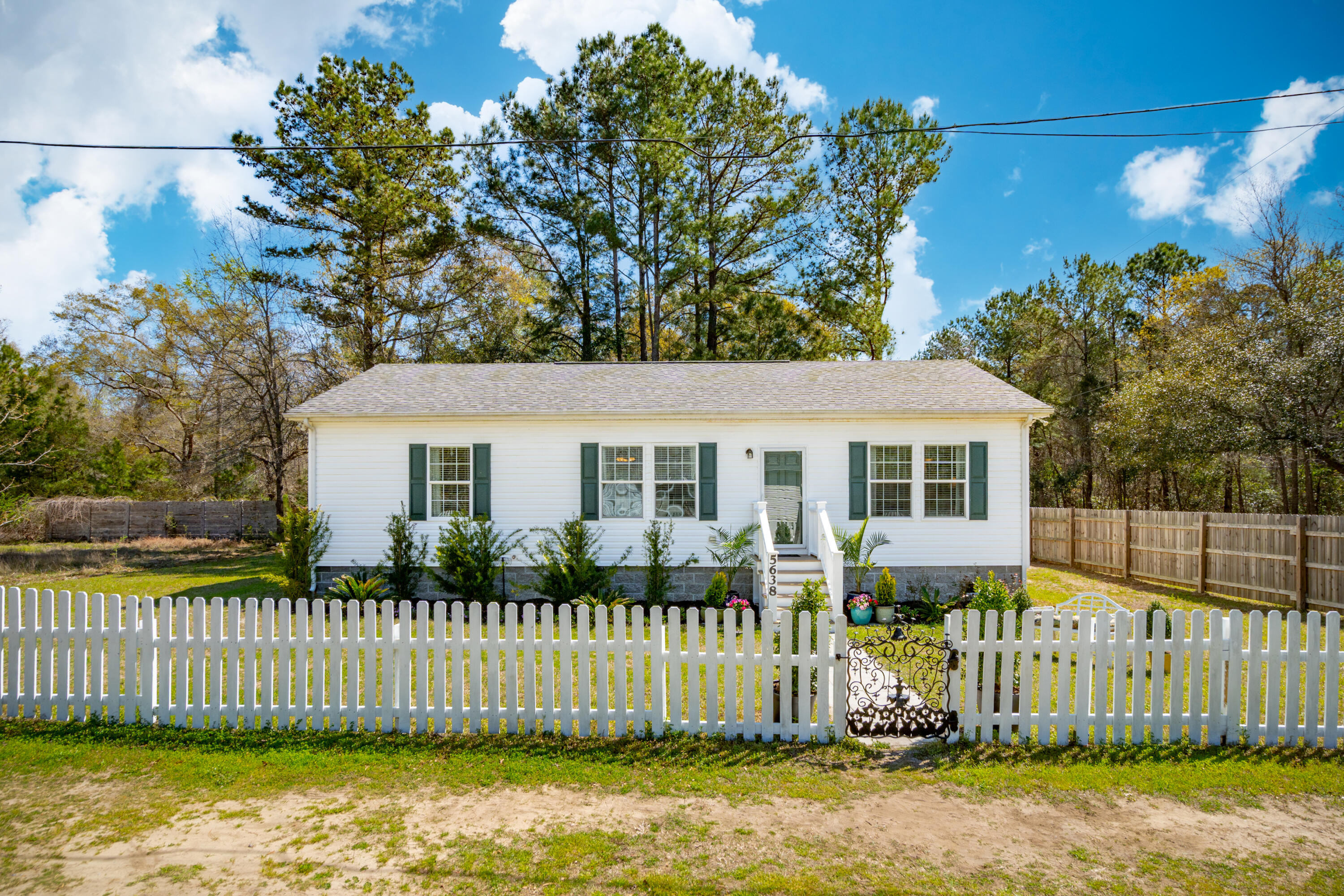 5638 Dixie Plantation Road Hollywood SC 29449