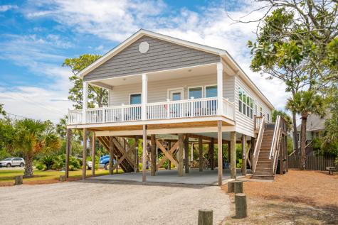 31 W 9th Street Folly Beach SC 29439