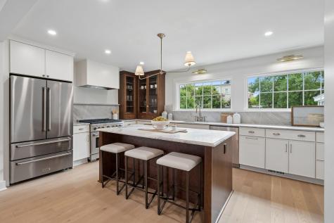 2 Gadsden Street Charleston SC 29401