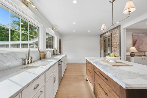 2 Gadsden Street Charleston SC 29401