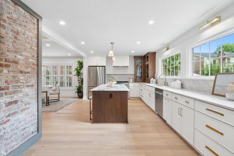 2 Gadsden Street Charleston SC 29401