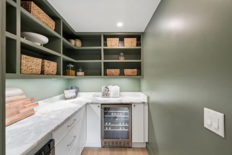 2 Gadsden Street Charleston SC 29401