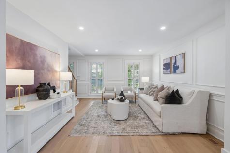 2 Gadsden Street Charleston SC 29401
