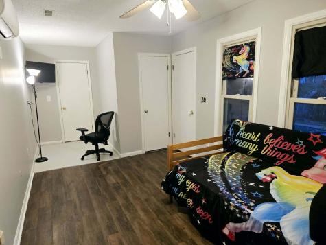 5557 Evelyn Drive North Charleston SC 29418