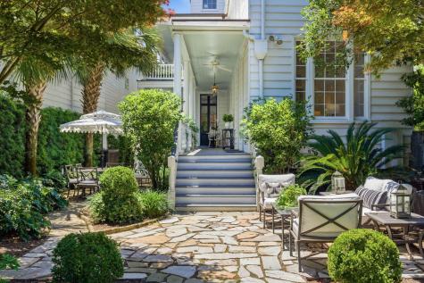 24 King Street Charleston SC 29401