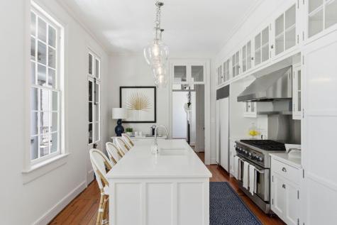 24 King Street Charleston SC 29401