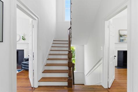 24 King Street Charleston SC 29401