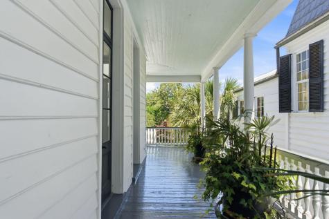 24 King Street Charleston SC 29401