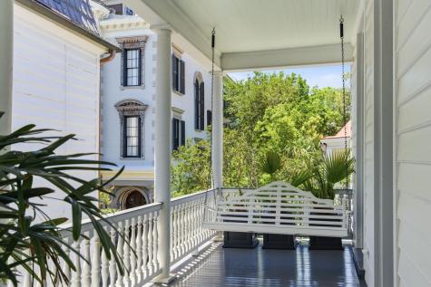24 King Street Charleston SC 29401