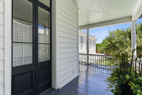 24 King Street Charleston SC 29401