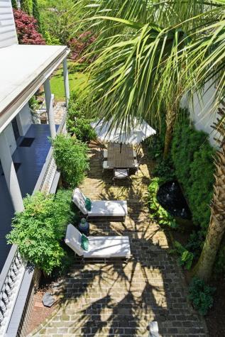 24 King Street Charleston SC 29401