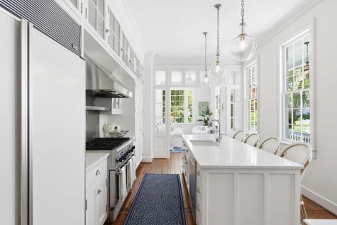 24 King Street Charleston SC 29401