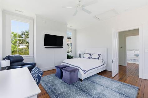 24 King Street Charleston SC 29401