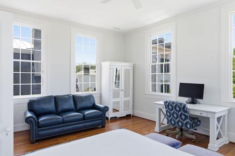 24 King Street Charleston SC 29401