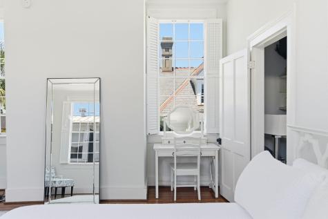 24 King Street Charleston SC 29401