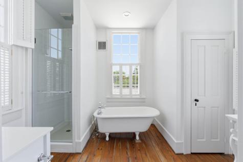 24 King Street Charleston SC 29401