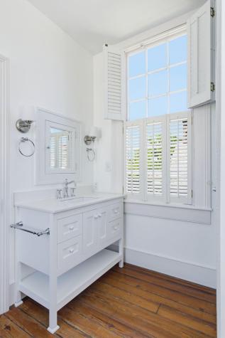 24 King Street Charleston SC 29401