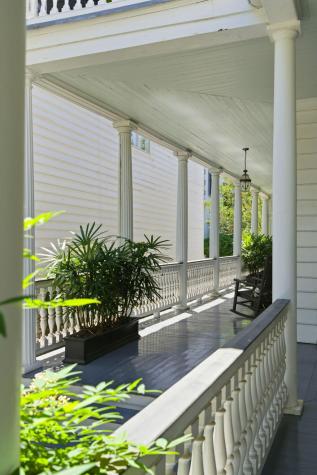 24 King Street Charleston SC 29401