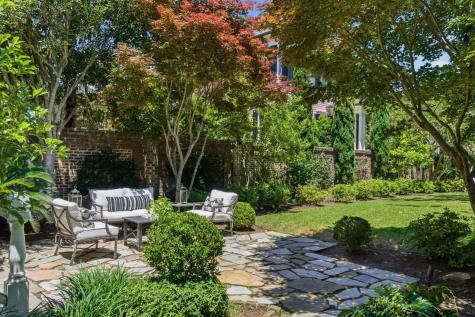 24 King Street Charleston SC 29401