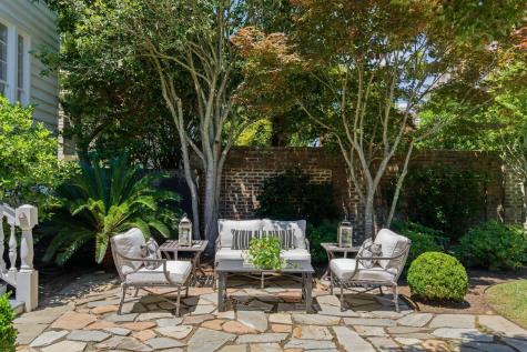 24 King Street Charleston SC 29401