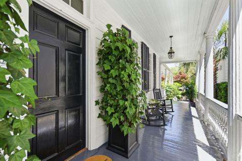 24 King Street Charleston SC 29401