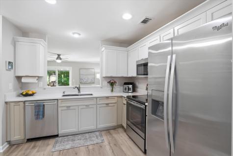 1295 Island Club Drive Charleston SC 29492