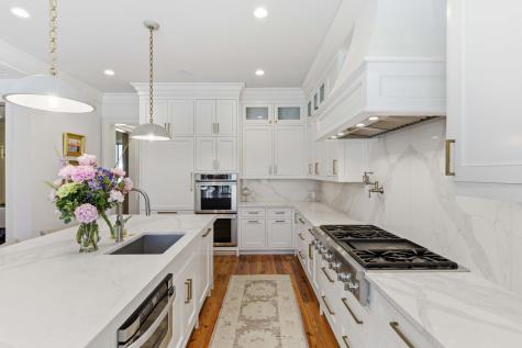 660 Ellis Oak Avenue Charleston SC 29412
